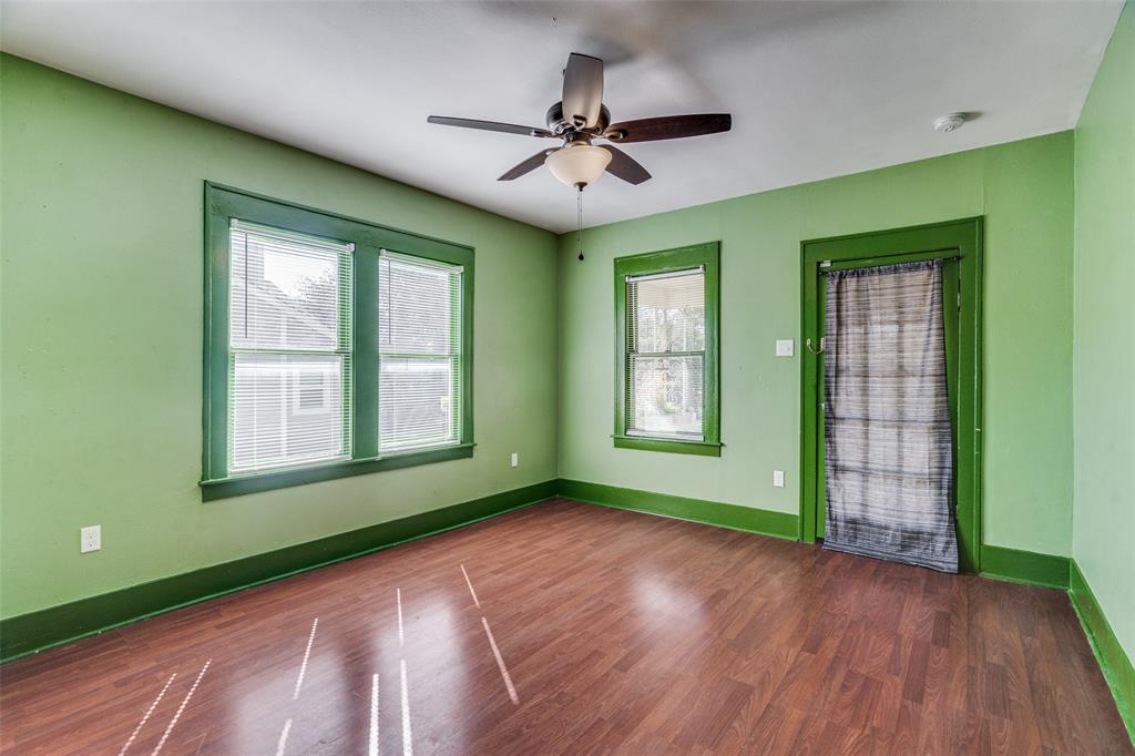 818 S Rosemont Avenue Property Photo 18