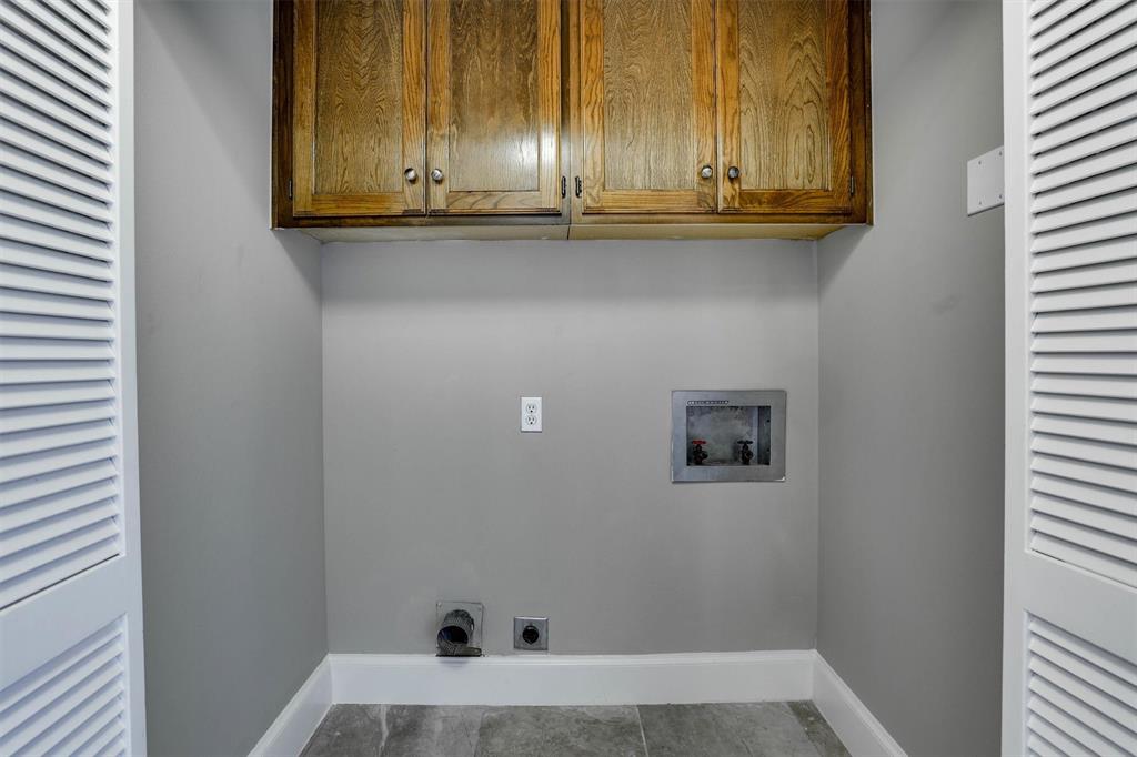 2111 Reflection Bay Drive Property Photo 17