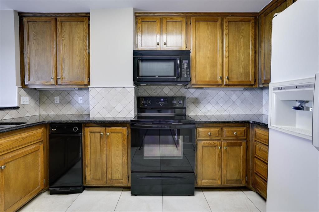 2111 Reflection Bay Drive Property Photo 19
