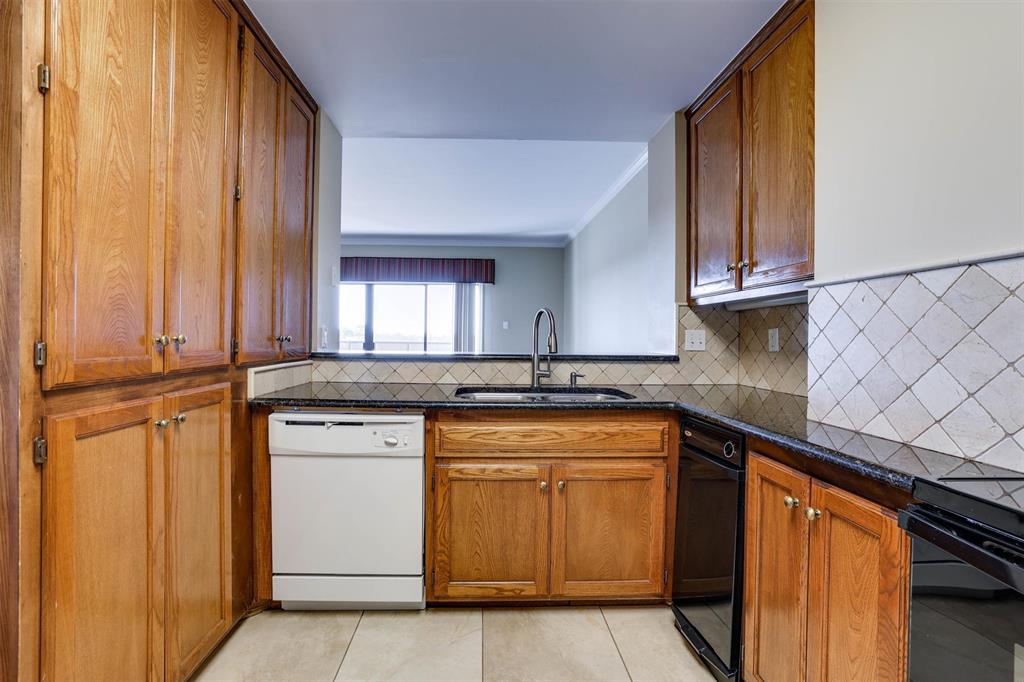 2111 Reflection Bay Drive Property Photo 20