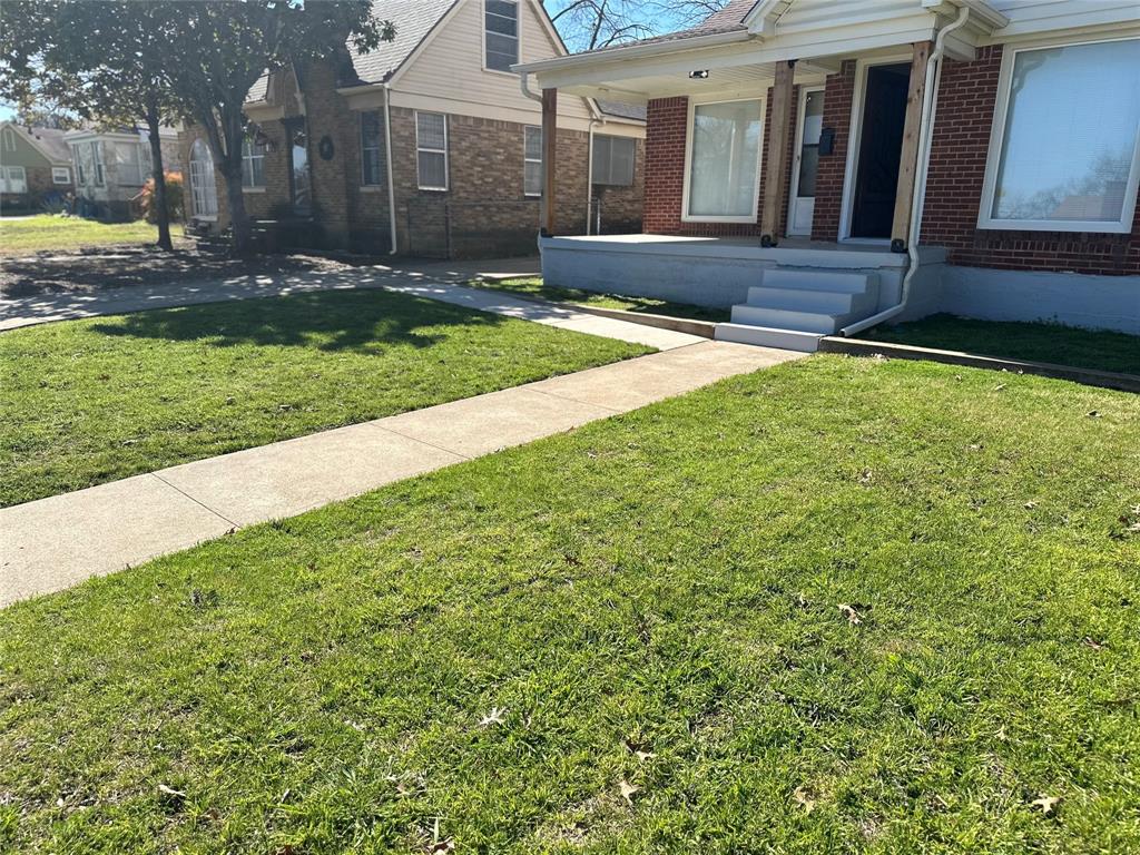 809 Cliffdale Avenue Property Photo 2