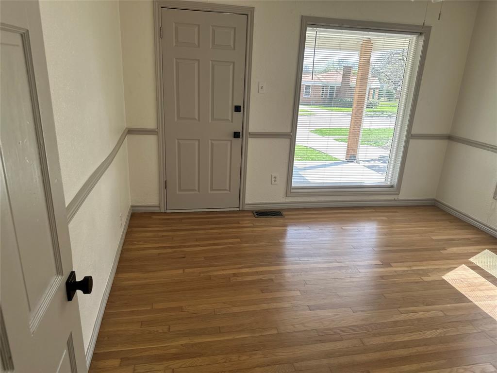 809 Cliffdale Avenue Property Photo 9