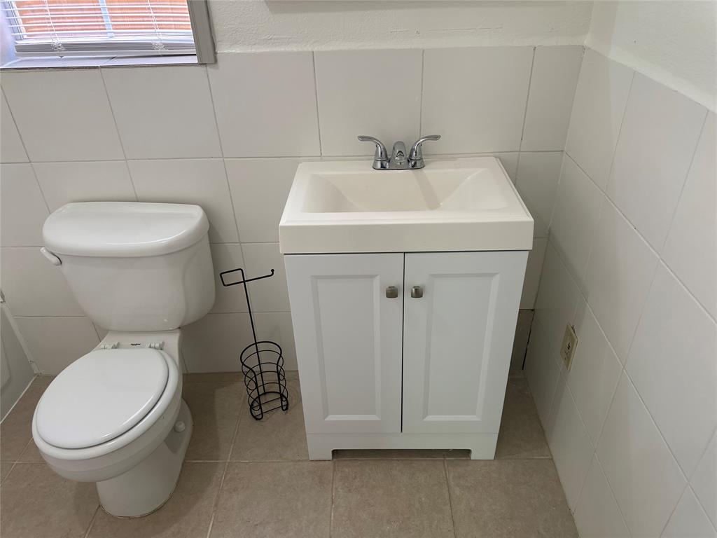 809 Cliffdale Avenue Property Photo 17