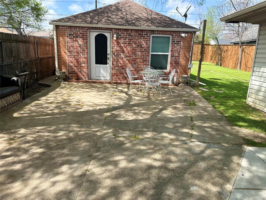 809 Cliffdale Avenue Property Photo 19