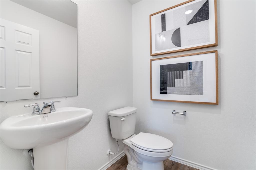 840 Breakwater Drive Property Photo 2