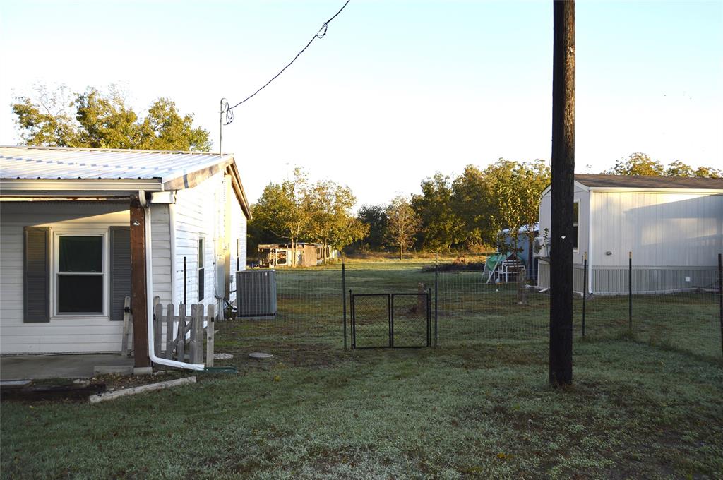 1239 County Road 2070 Property Photo 5