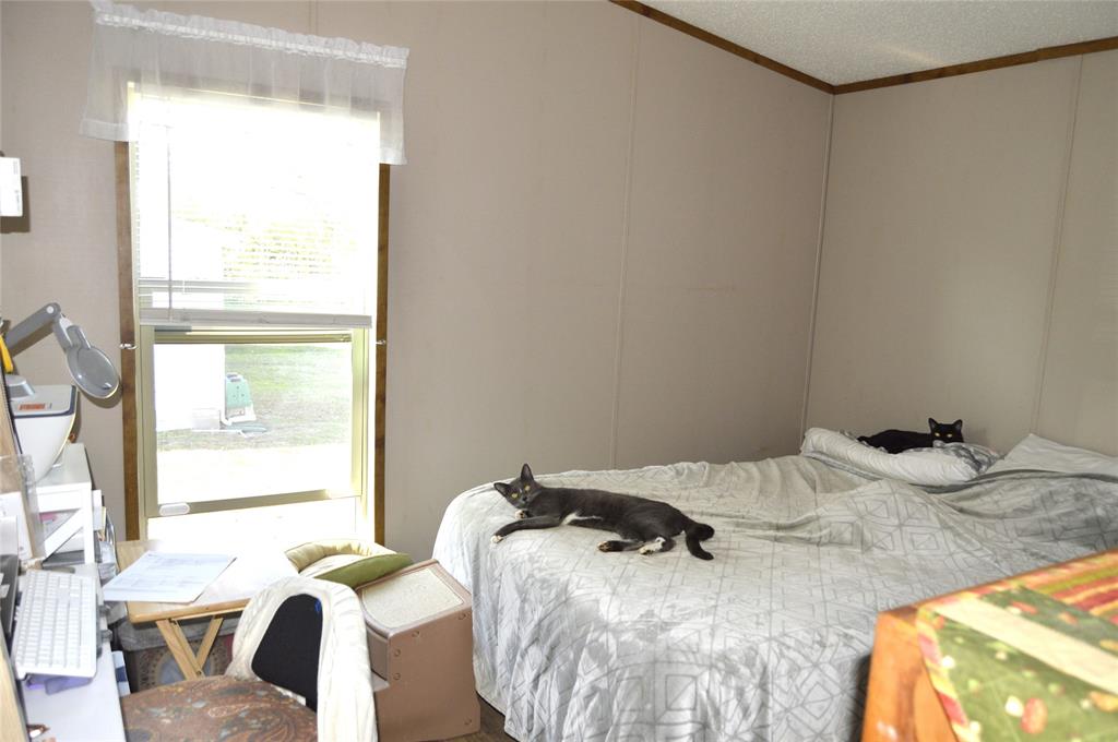1239 County Road 2070 Property Photo 18
