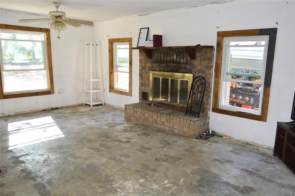 1239 County Road 2070 Property Photo 24