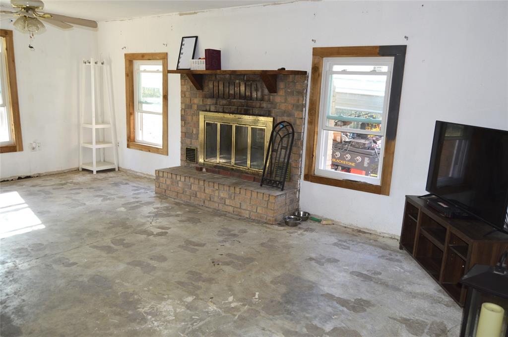 1239 County Road 2070 Property Photo 25