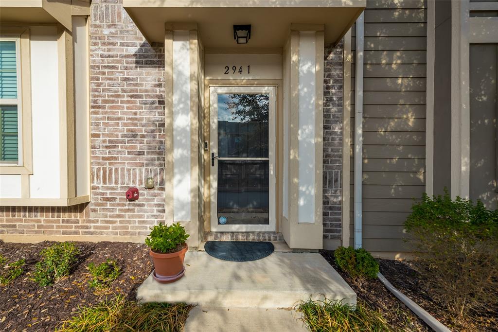 2941 Peyton Brook Drive Property Photo 4