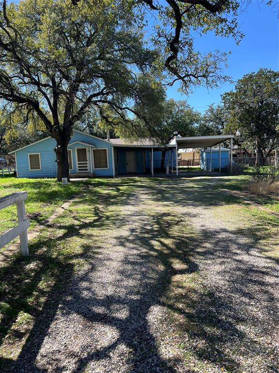 143 County Road 1704 Property Photo 5