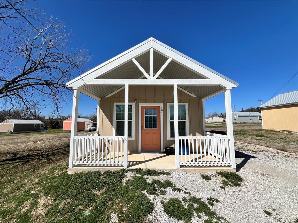 504 Green Street Property Photo 1