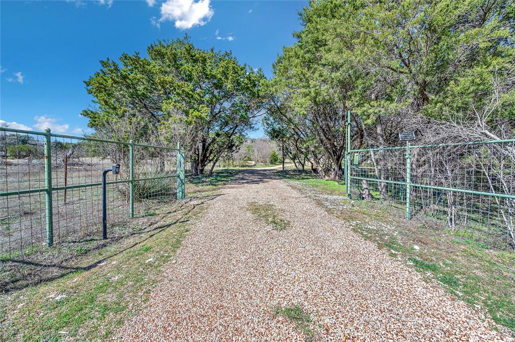 3657 Fm 2602 Property Photo 2