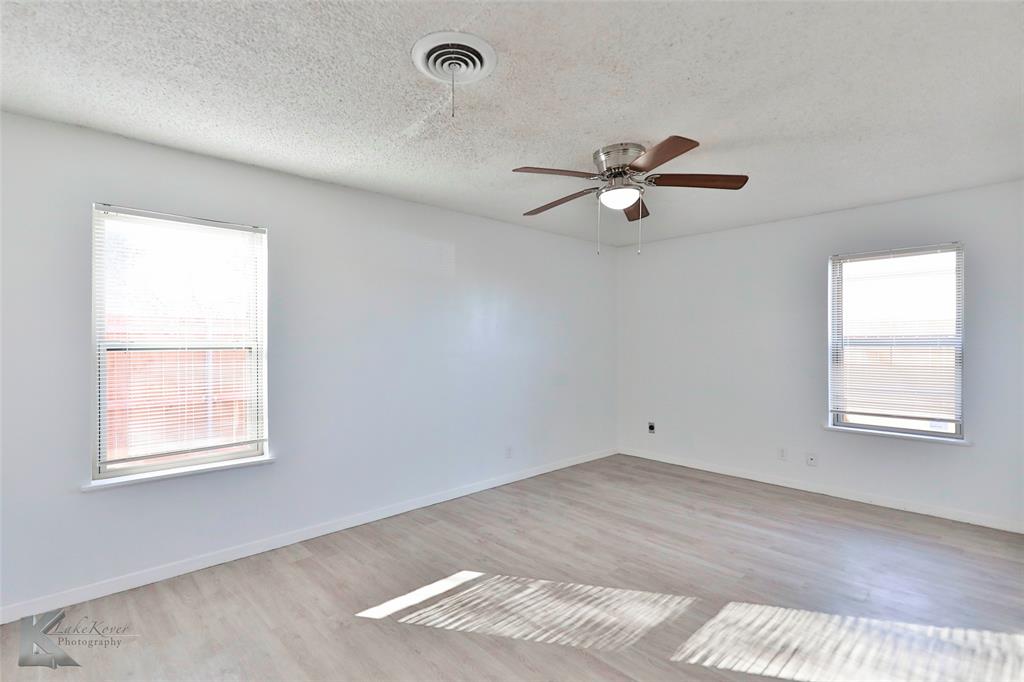 2024 N Willis Street Property Photo 18