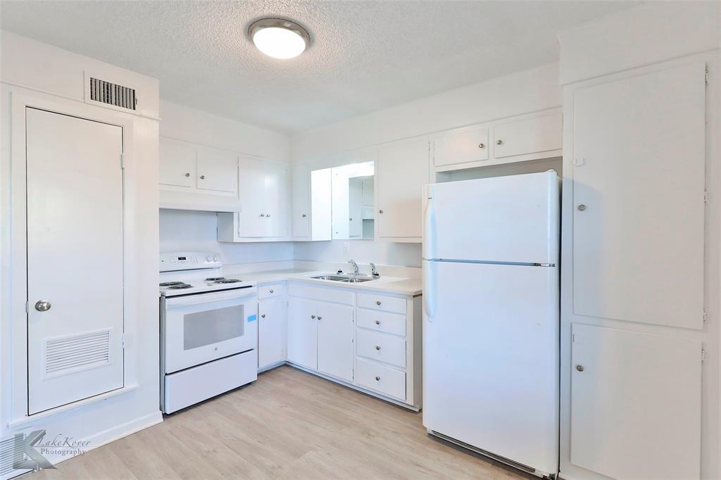 2024 N Willis Street Property Photo 24