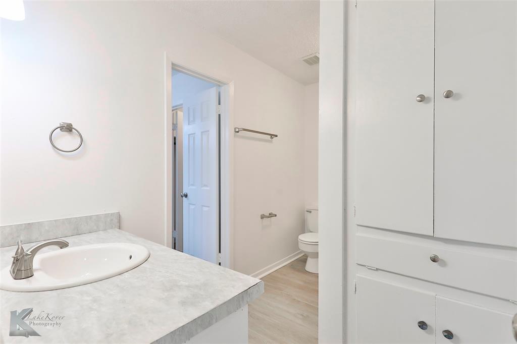 2024 N Willis Street Property Photo 36