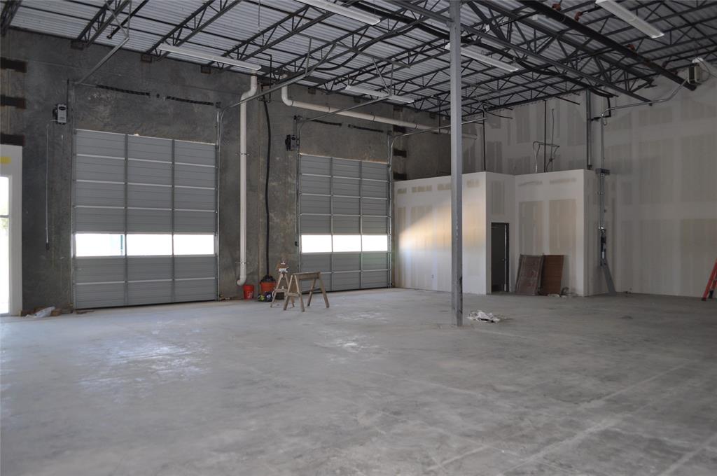 550 W Round Grove Road Property Photo 17
