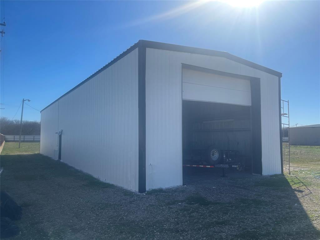 705 Industrial Loop Property Photo 24