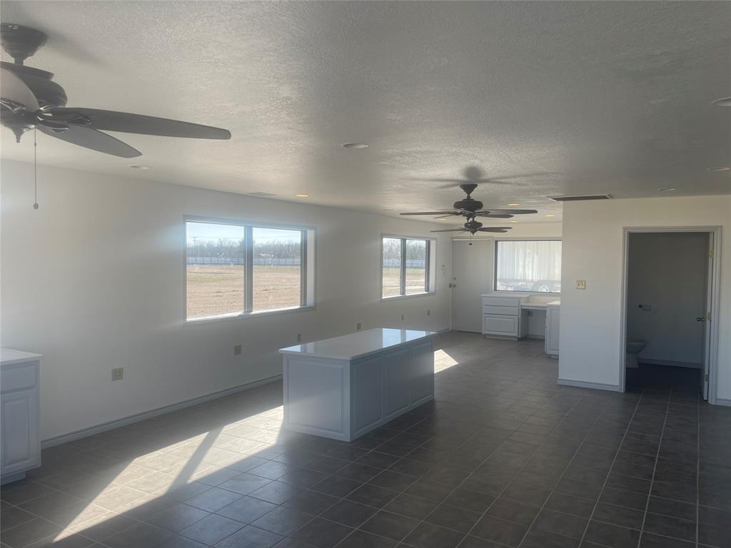 705 Industrial Loop Property Photo 29