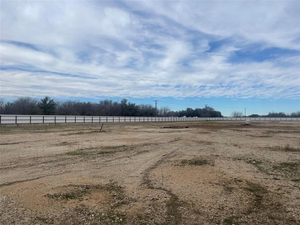 705 Industrial Loop Property Photo 33