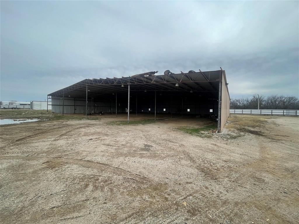 705 Industrial Loop Property Photo 34
