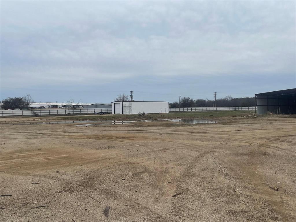 705 Industrial Loop Property Photo 40