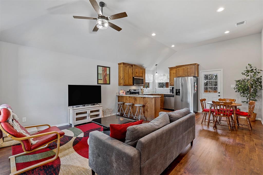 1519 Corona Drive Property Photo 3