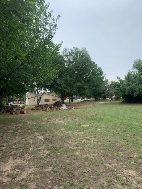 833 Boyd Road Property Photo 2
