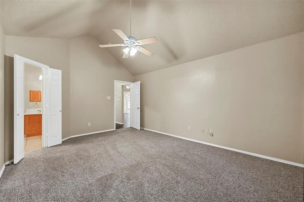 703 Primrose Lane Property Photo 7