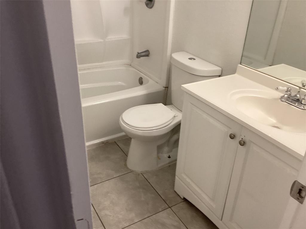 1401 Brook Meadow Circle Property Photo 4