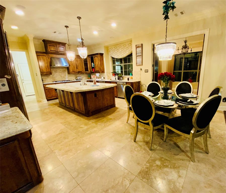 821 Longhorn Hollow Property Photo 4
