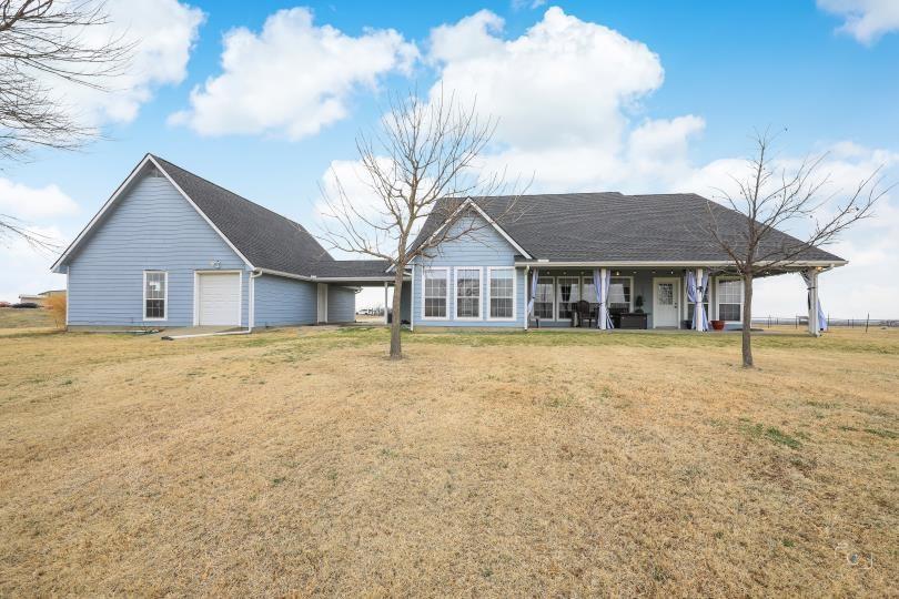 6202 Private Road 902 Property Photo 6