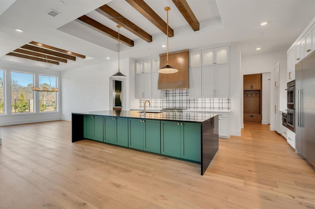 4108 Crystal Cove Property Photo 9