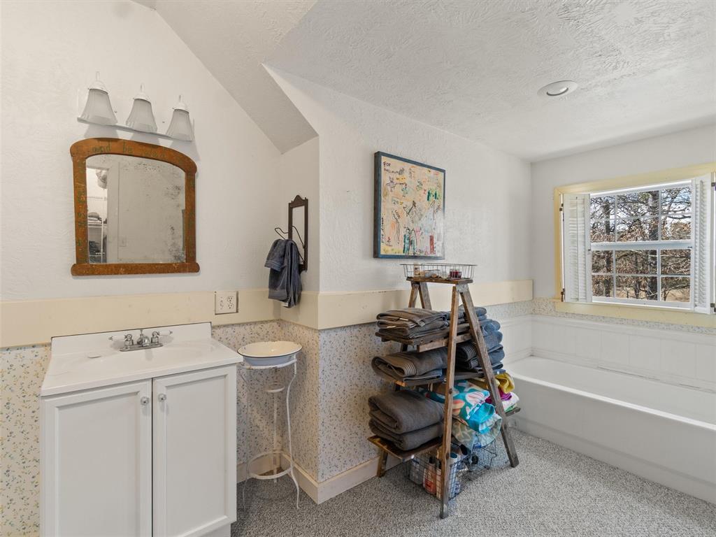 6826 Fm 2685 Property Photo 3