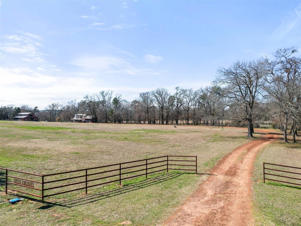 6826 Fm 2685 Property Photo 4