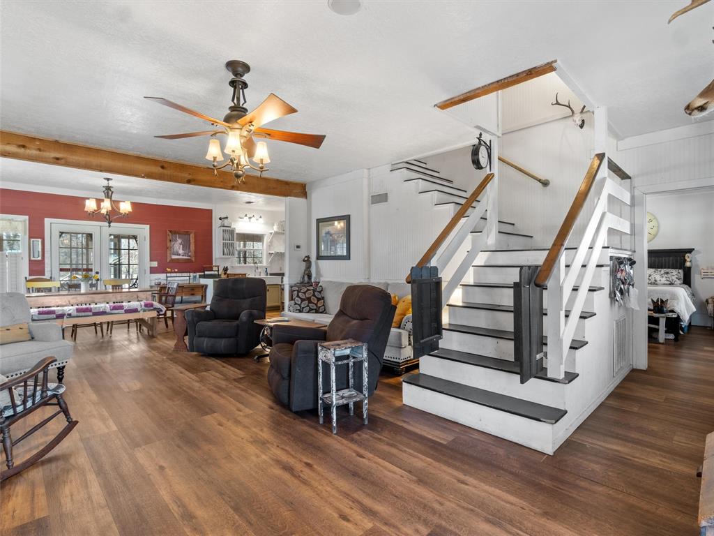 6826 Fm 2685 Property Photo 6