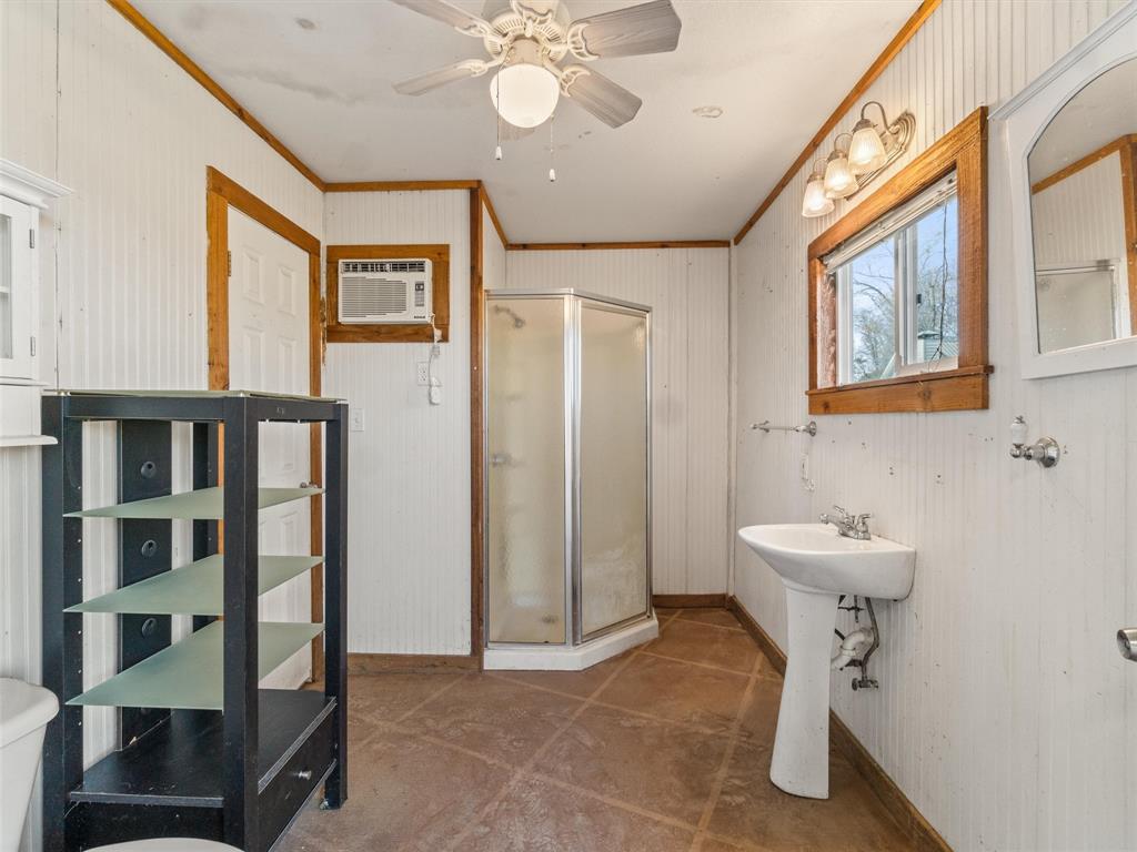 6826 Fm 2685 Property Photo 20