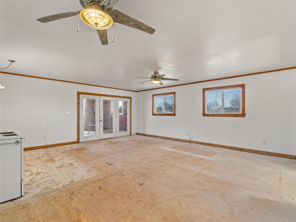 6826 Fm 2685 Property Photo 23
