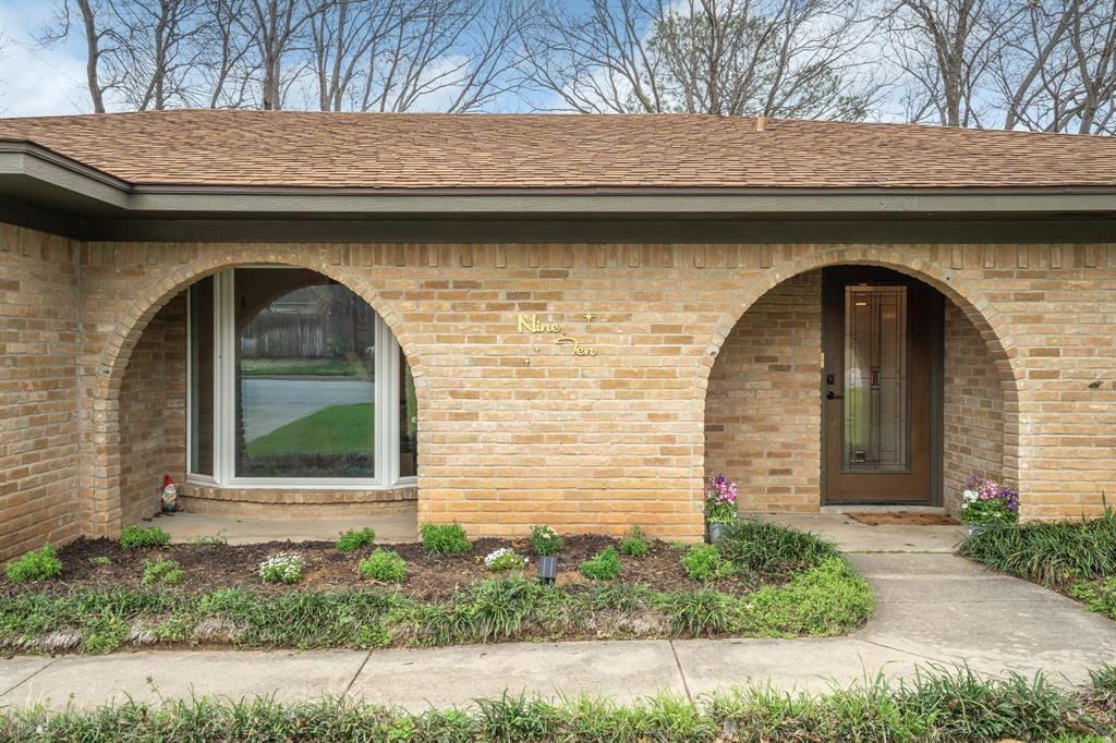 910 Harber Avenue Property Photo 3