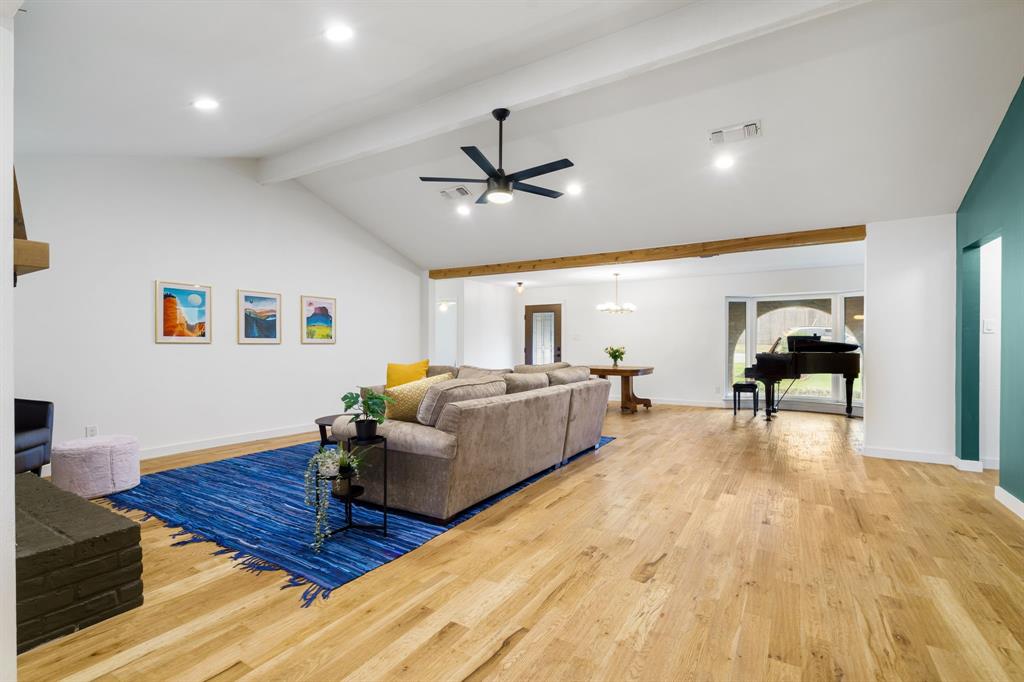 910 Harber Avenue Property Photo 8