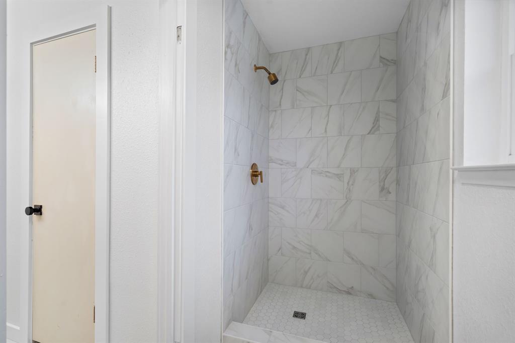 910 Harber Avenue Property Photo 28