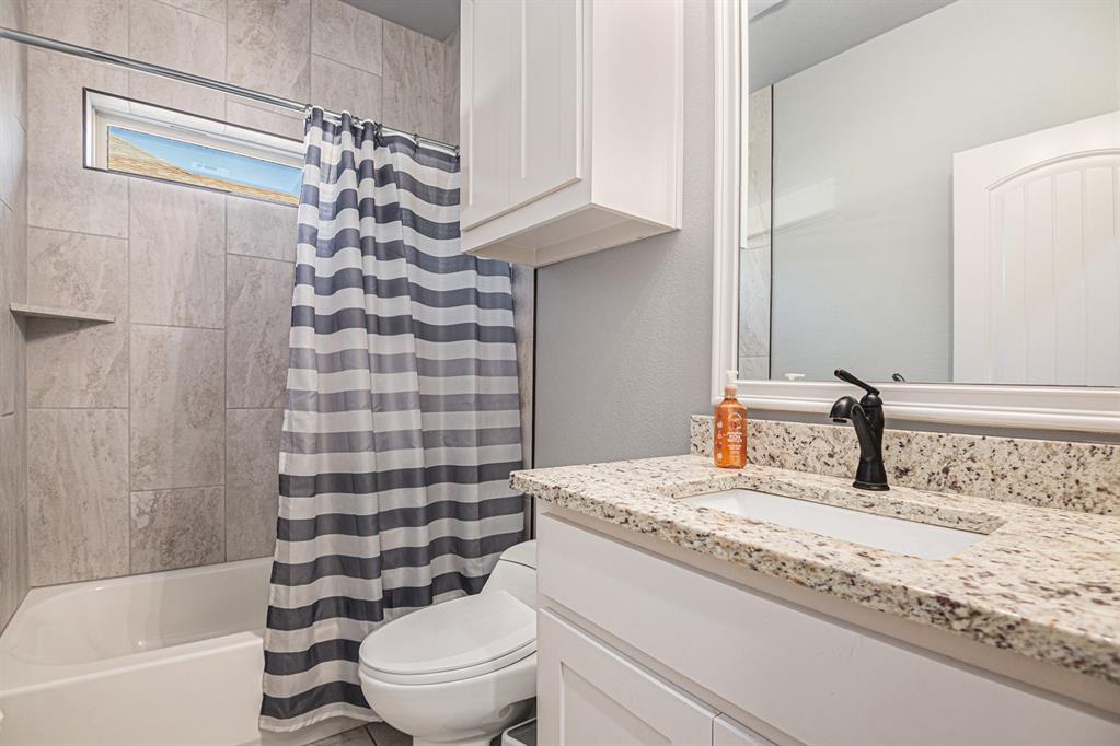 945 Sam Street Property Photo 31