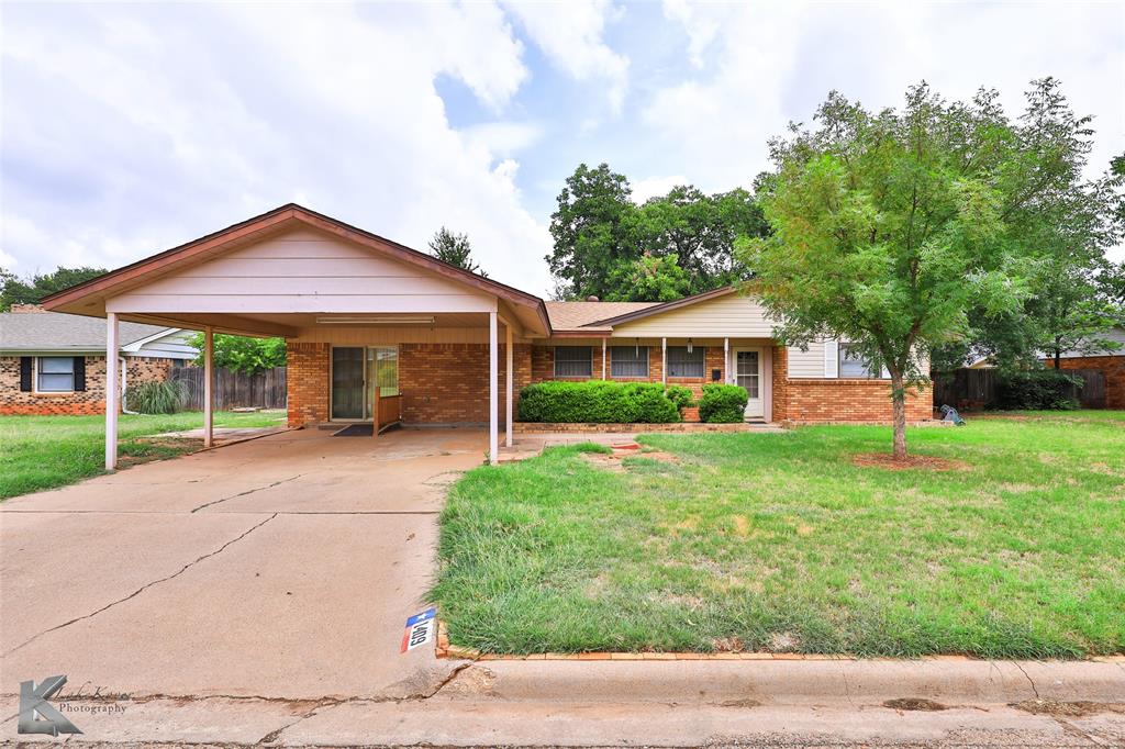 1409 Westwood Drive Property Photo 3