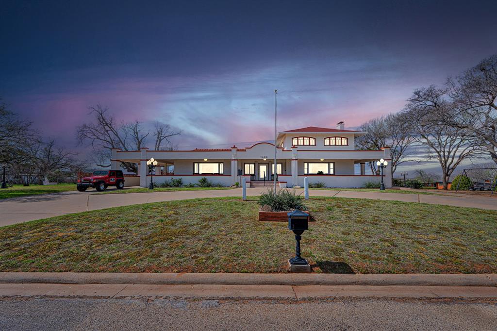 1400 Sam Houston Street Property Photo