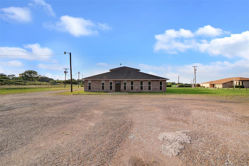 205 E Interstate 30 Svc Road Property Photo 1