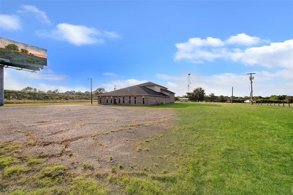 205 E Interstate 30 Svc Road Property Photo 2
