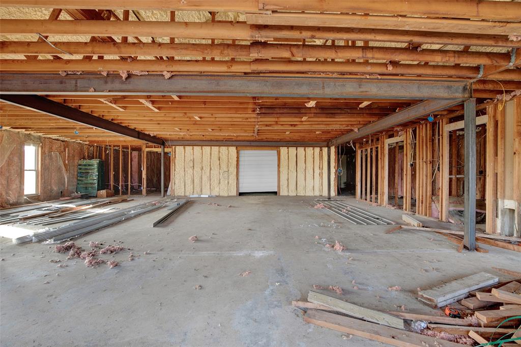 205 E Interstate 30 Svc Road Property Photo 7