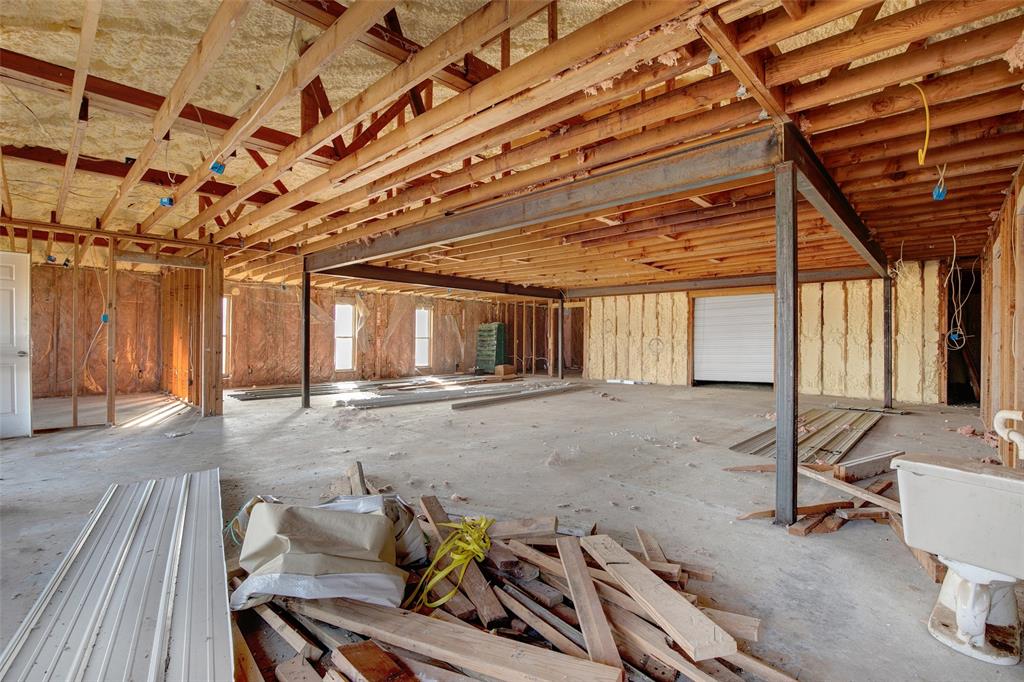 205 E Interstate 30 Svc Road Property Photo 8