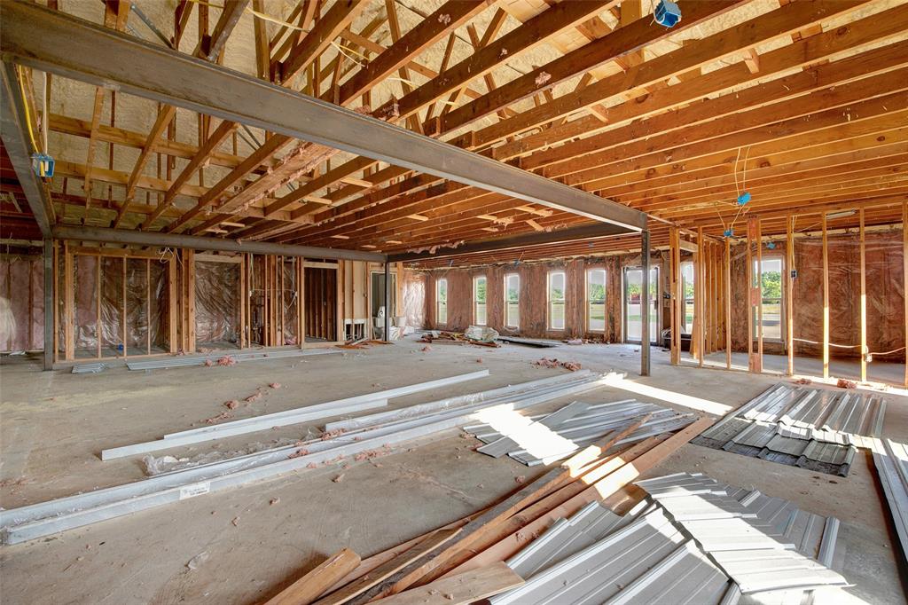 205 E Interstate 30 Svc Road Property Photo 11
