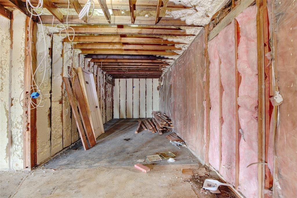 205 E Interstate 30 Svc Road Property Photo 13